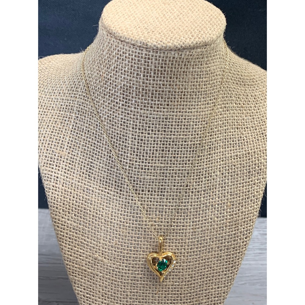 Gold Tone Green Heart Pendant Necklace Rhinestone Accents 16-18 Inch Chain